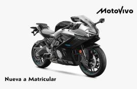 CF Moto 675 SR-R