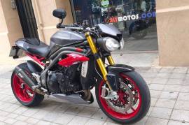 Triumph Speed Triple R 1050