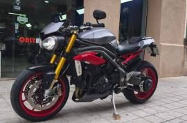 Triumph Speed Triple R 1050