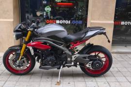 Triumph Speed Triple R 1050