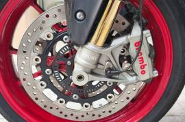 Triumph Speed Triple R 1050