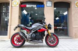 Triumph Speed Triple R 1050