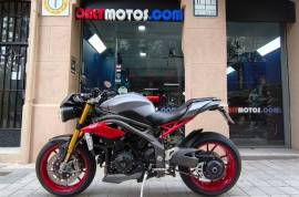 Triumph Speed Triple R 1050