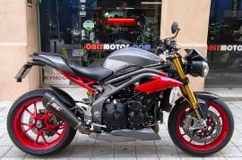 Triumph Speed Triple R 1050