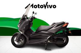 Yamaha XMAX 400