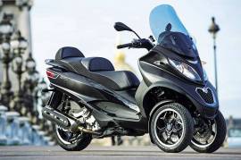 Piaggio MP3 500