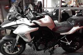 Benelli Otros  TRK 502