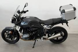 BMW R nineT