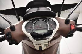 Piaggio Beverly 125