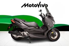 Yamaha XMAX 400