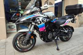 Benelli 502 TRK