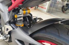 Triumph Speed Triple R 1050