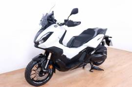 Honda ADV 350