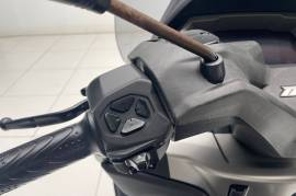 Piaggio MP3 400