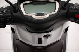 Piaggio Beverly 300 HPE E5