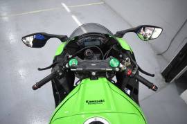 Kawasaki Ninja ZX - 10 R