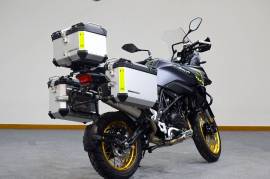 Otros  Otros  QJ MOTOR SRT 550X OFF ROAD
