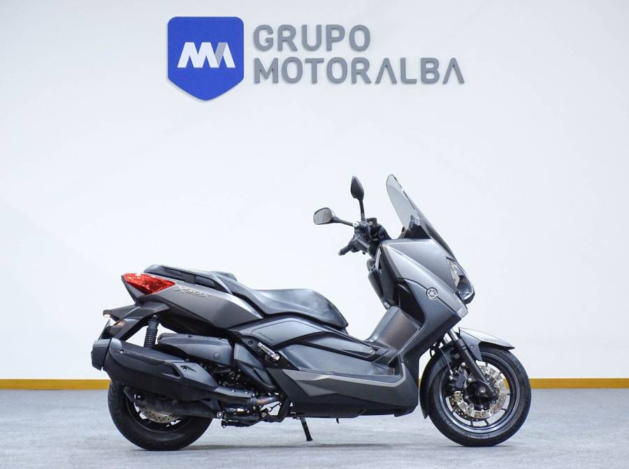 Yamaha X-MAX 400
