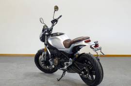 Otros  Otros  QJ MOTOR SRV 550